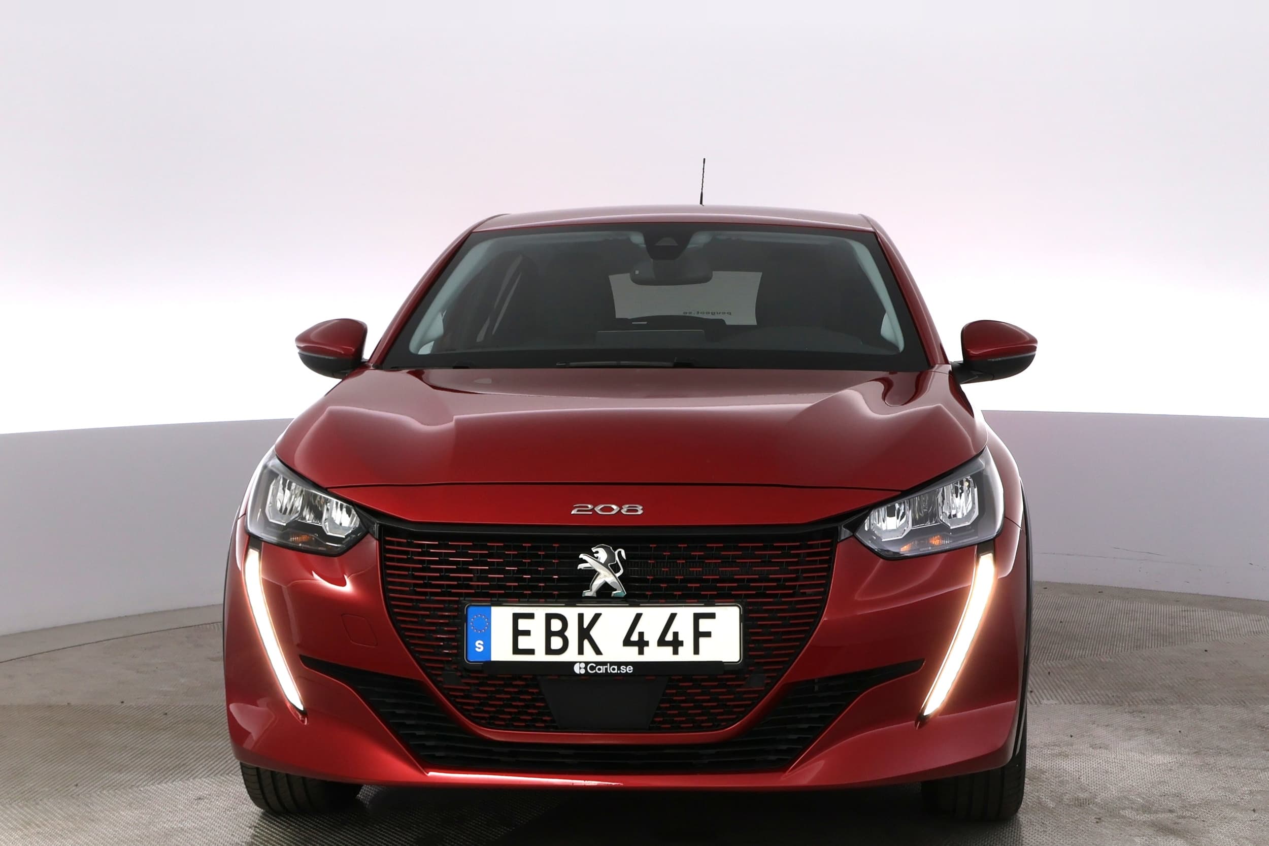 Peugeot e-208