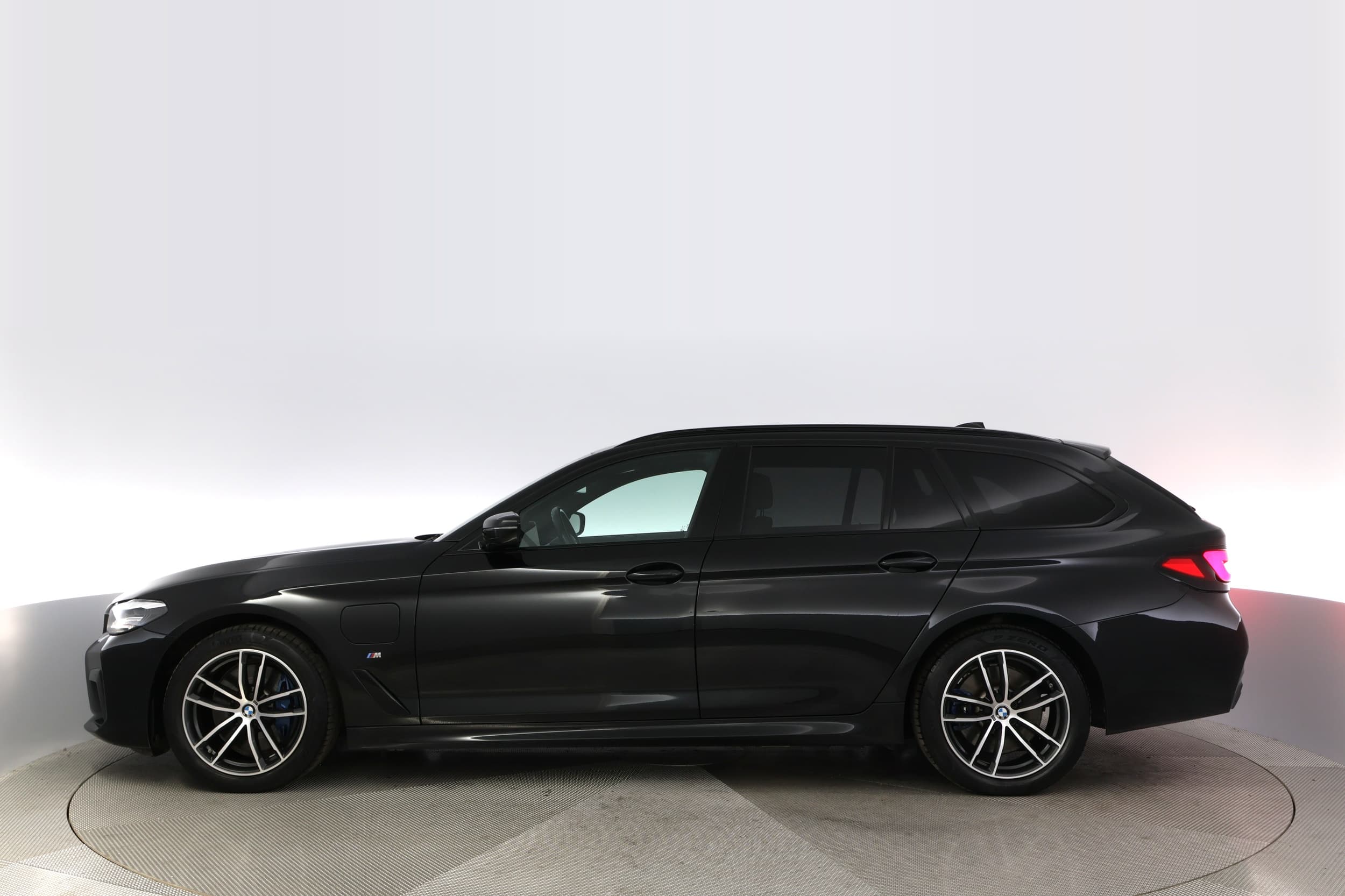 BMW 530e