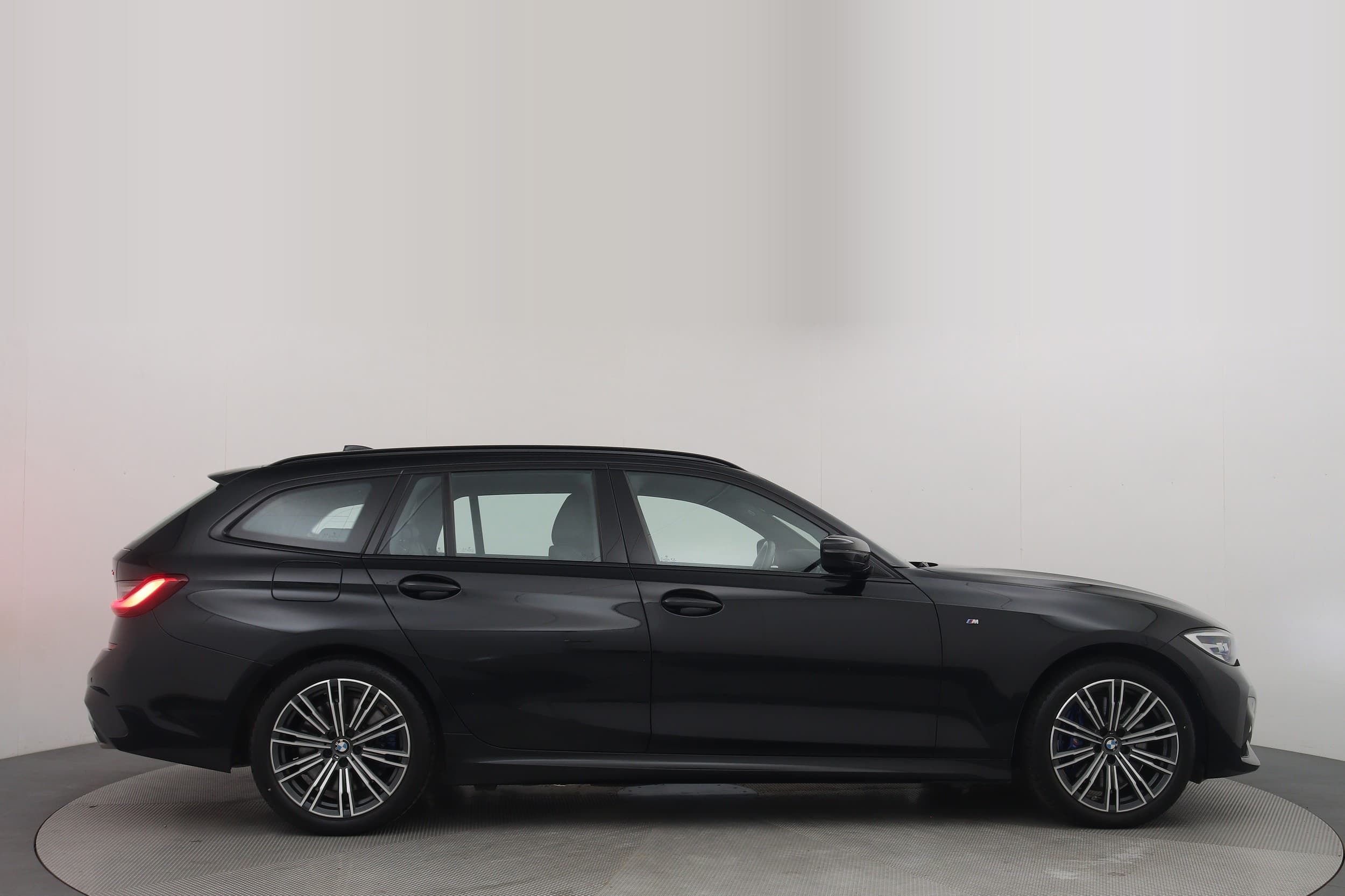 BMW 330e