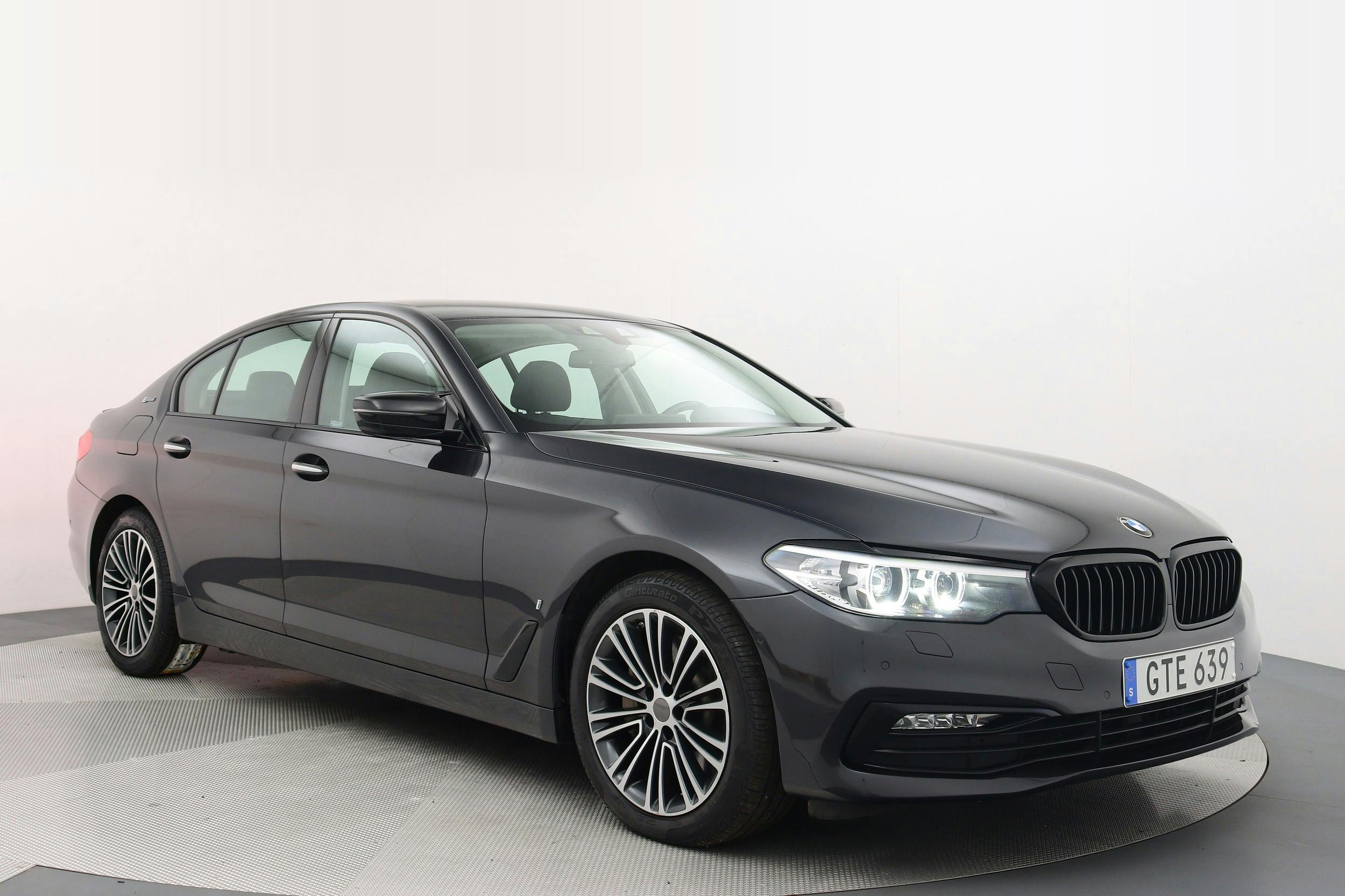 BMW 530e