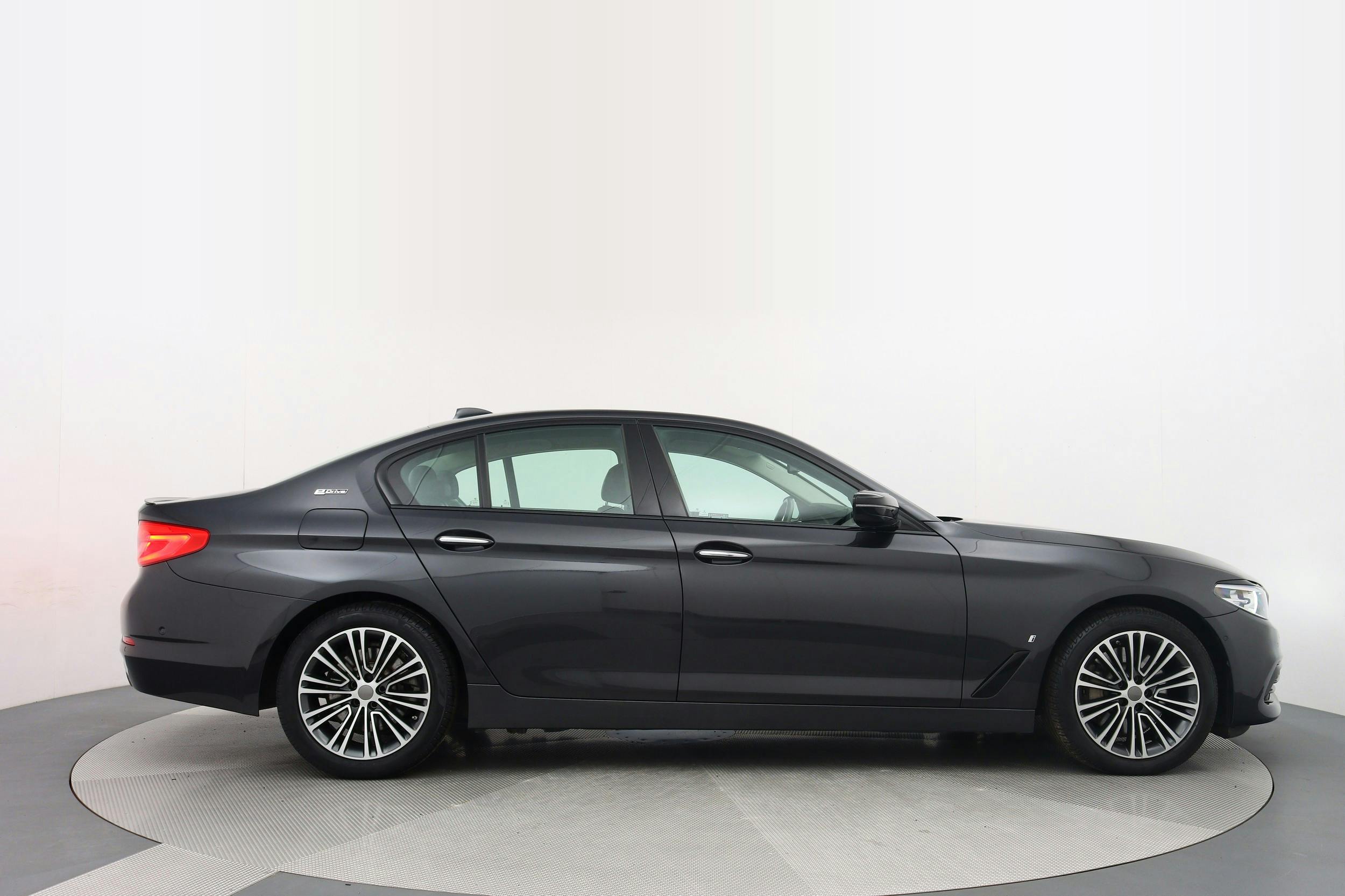 BMW 530e