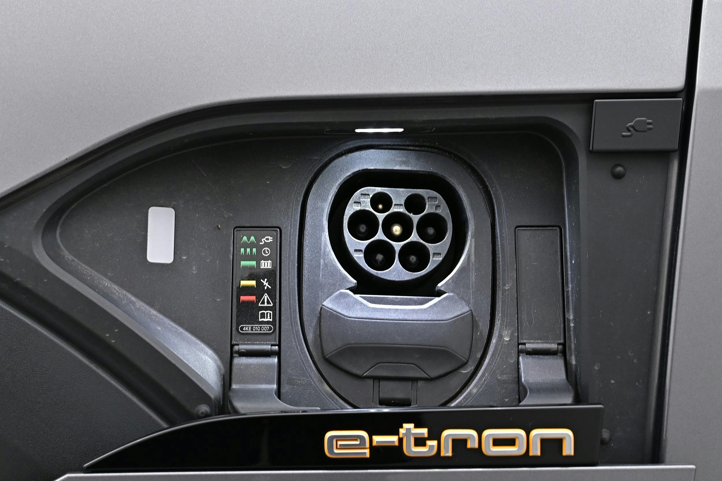 Audi e-tron