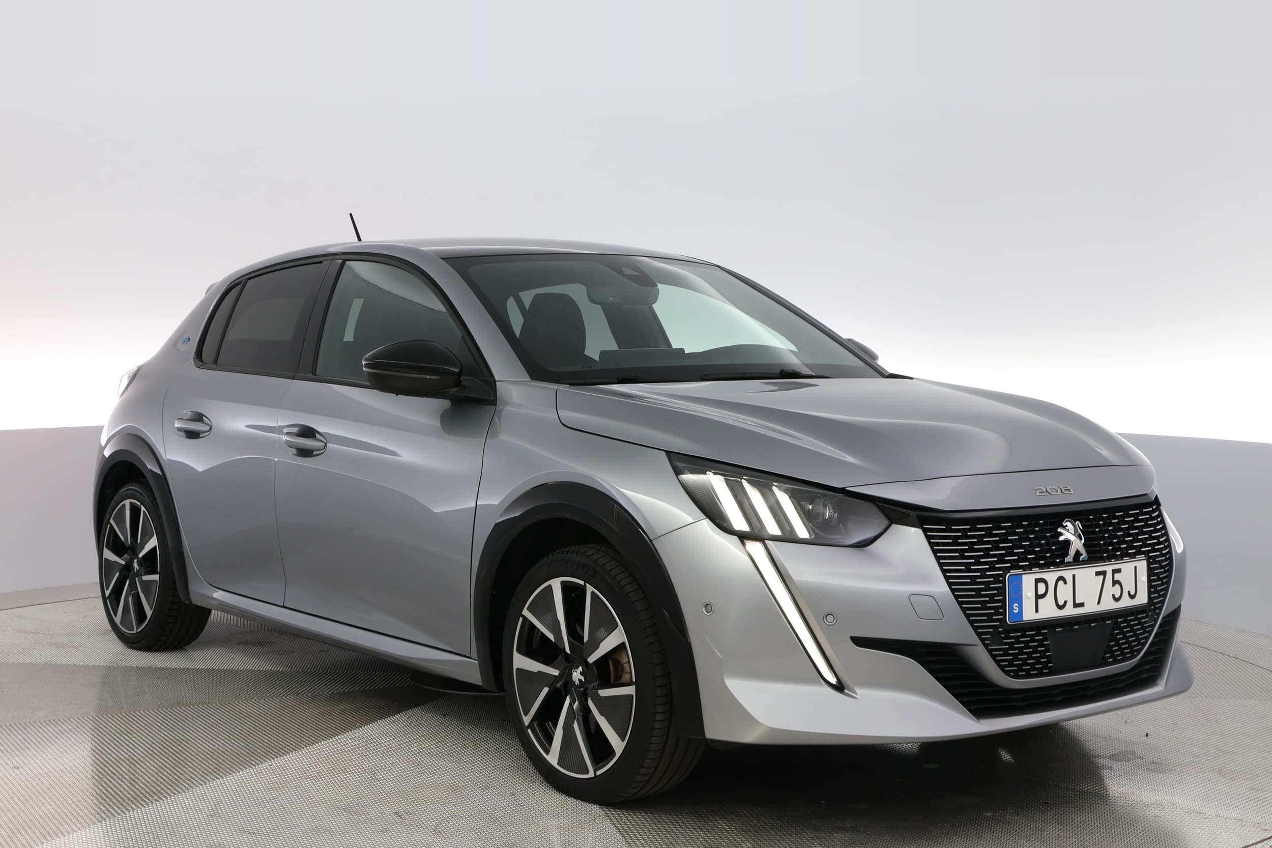 Peugeot e-208