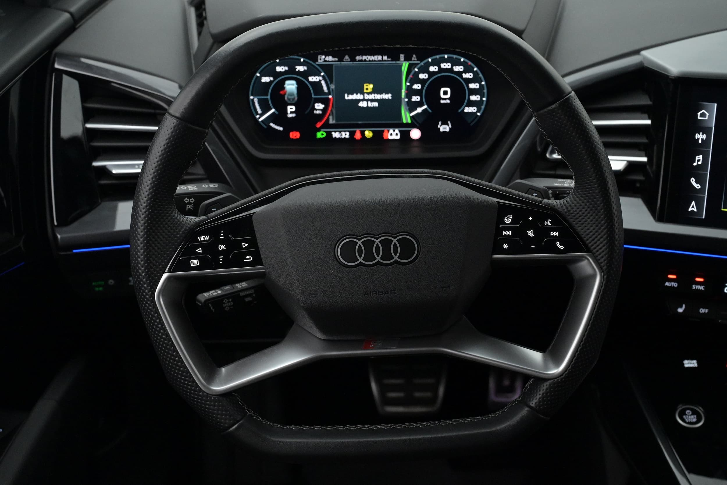 Audi Q4