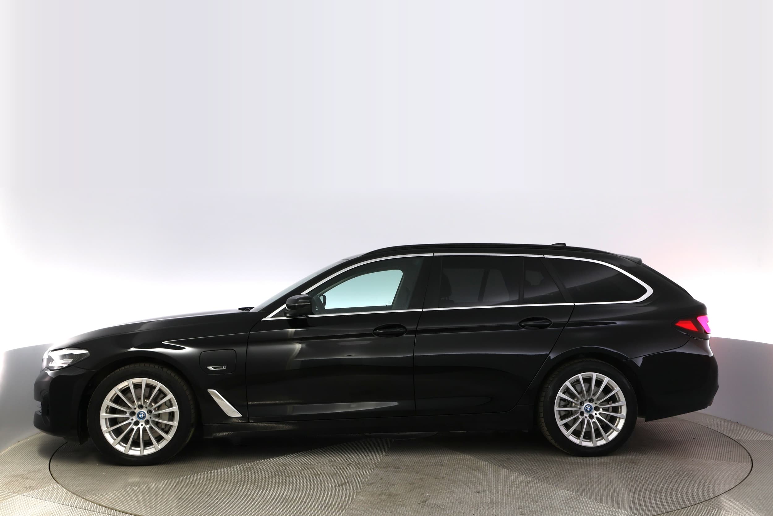 BMW 530e