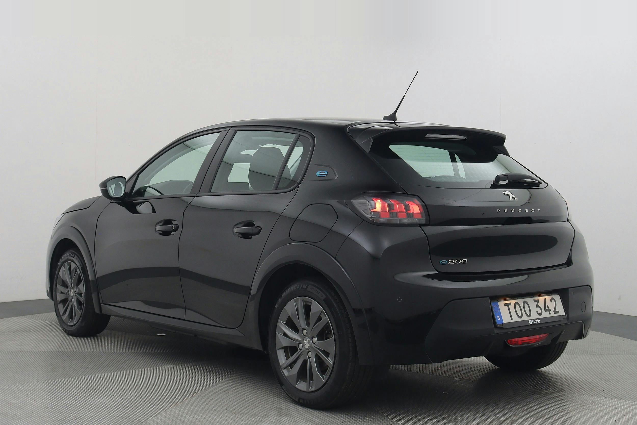 Peugeot e-208