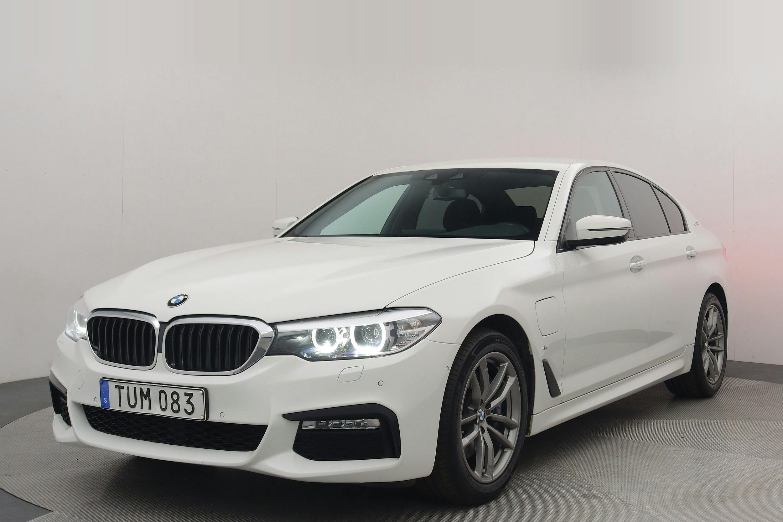 BMW 530e