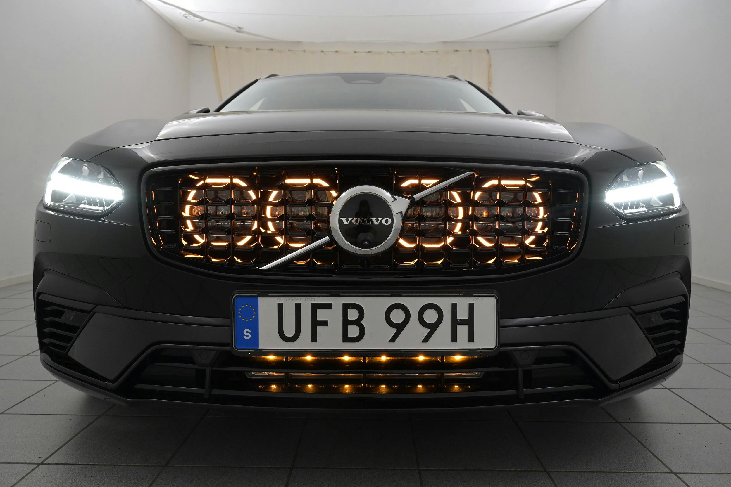 Volvo V90