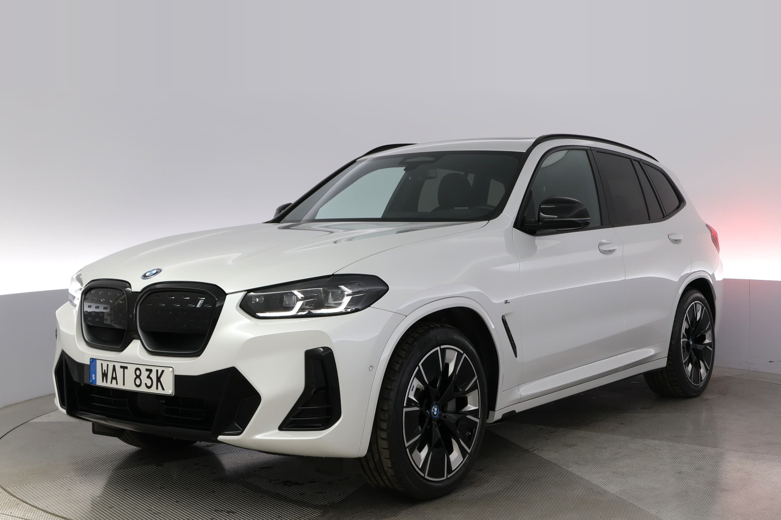 BMW iX3