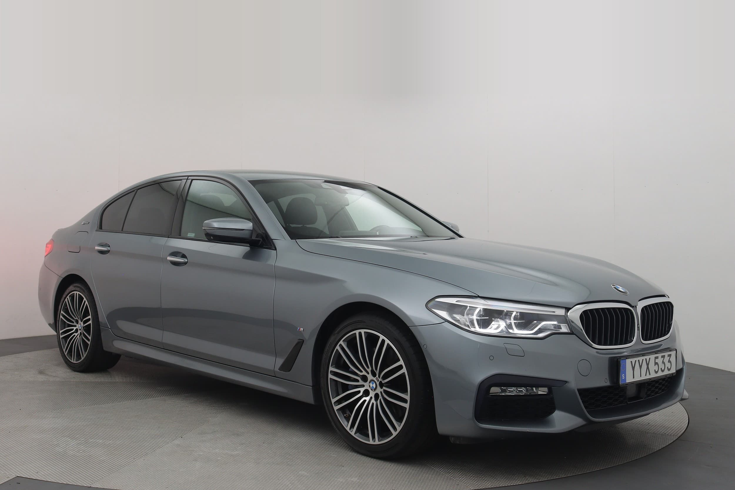 BMW 530e